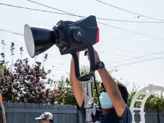 1200d pro aputur rental